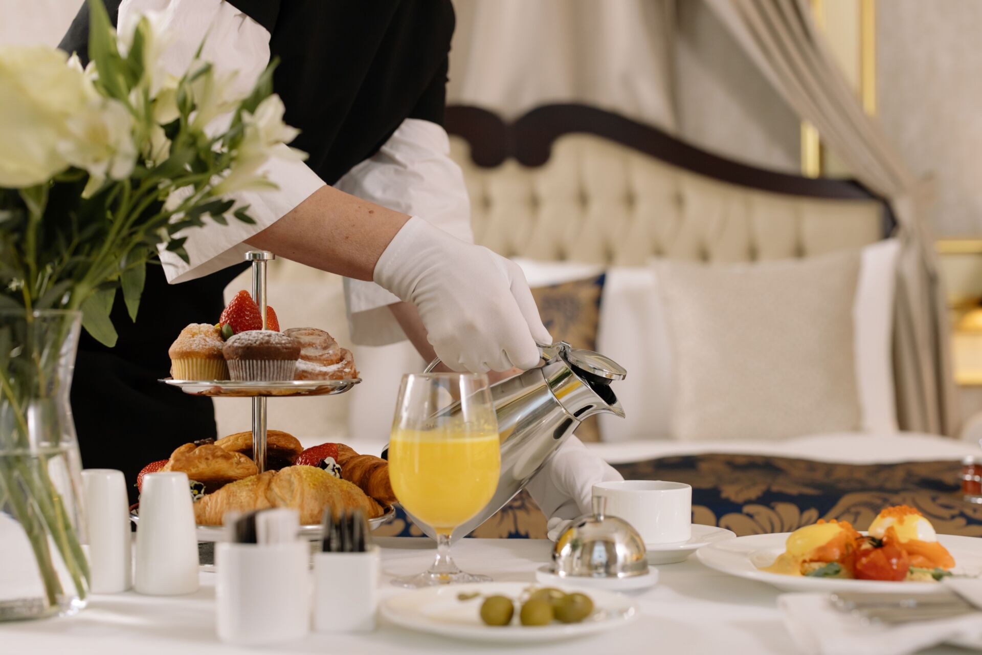 serving food in hotel in edinburgh